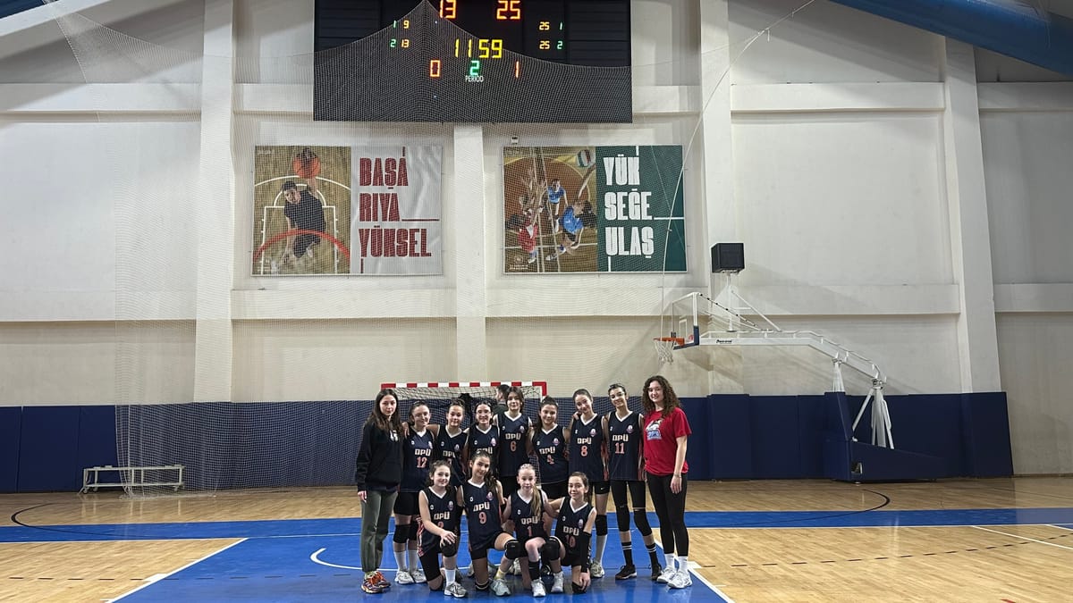 DPÜ Voleybol Maç