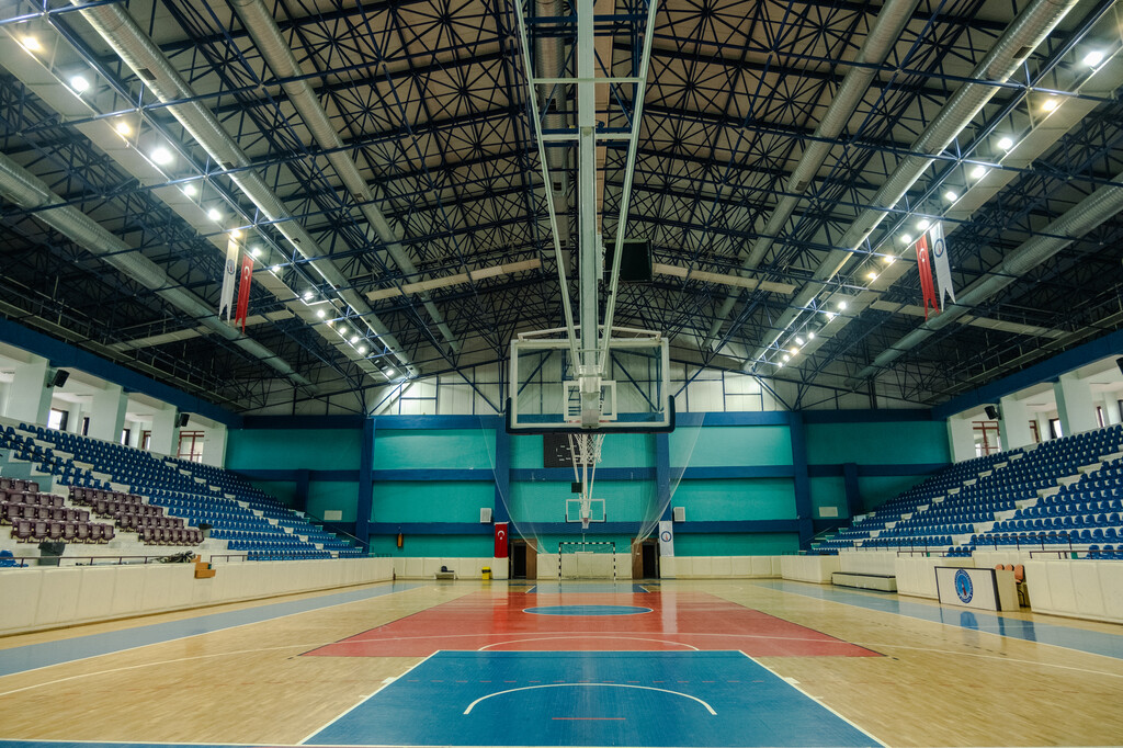 DPÜ Ana Spor Salonu – Voleybol