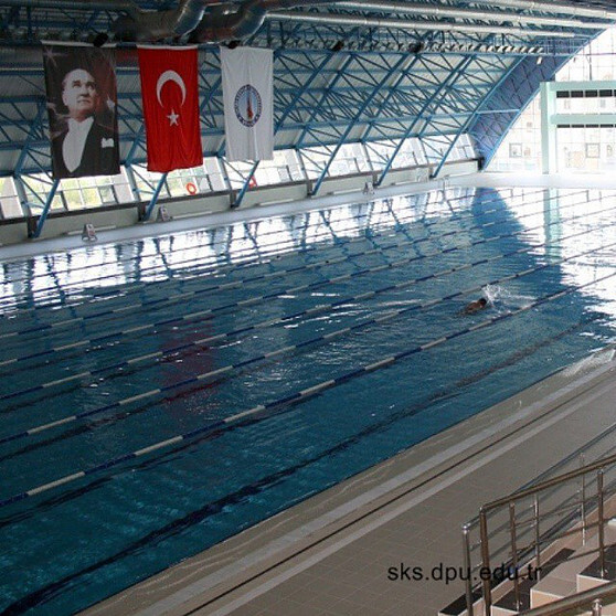 DPÜ Spor Kulübü Yüzme Havuzu